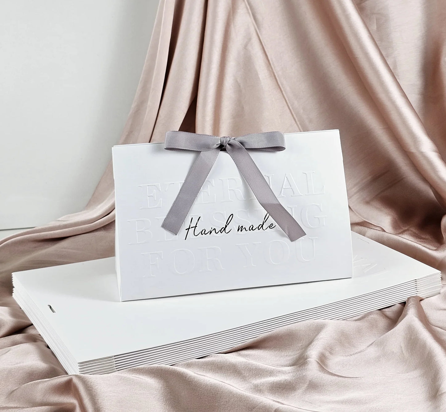 Folding Paper Box With Ribbon (White)