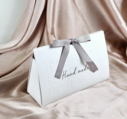 Folding Paper Box With Ribbon (White)