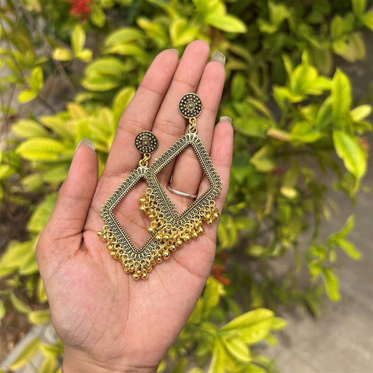 Bold Diamond Jhumka Earrings – Antique Gold
