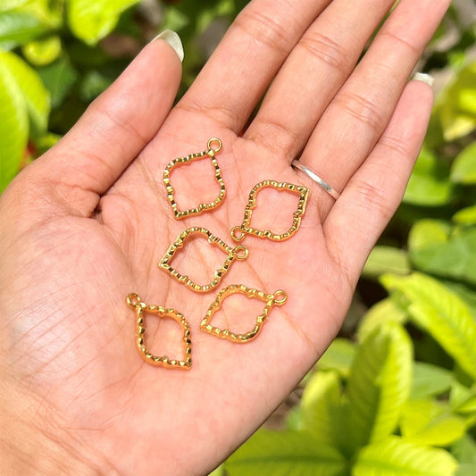 Diamond Shape Textured Frame Pendant - Gold (Set of 5)
