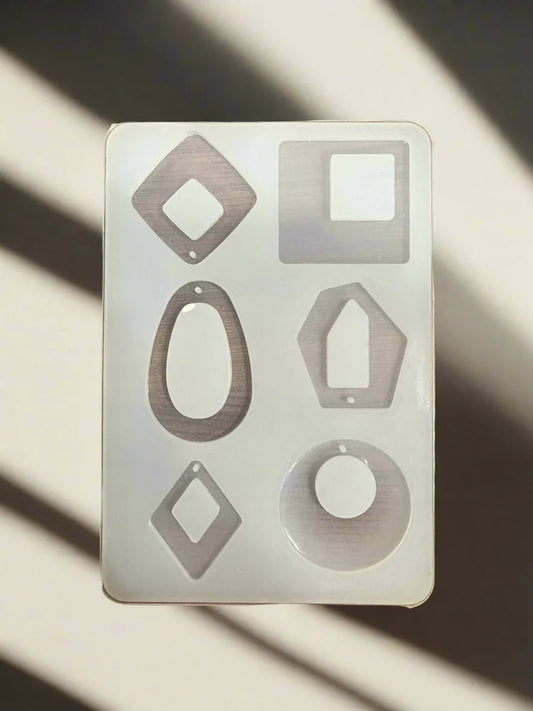 Keychain and Pendant 6 Cavity Mould 14x10cm 5mm Depth Silicon Mould